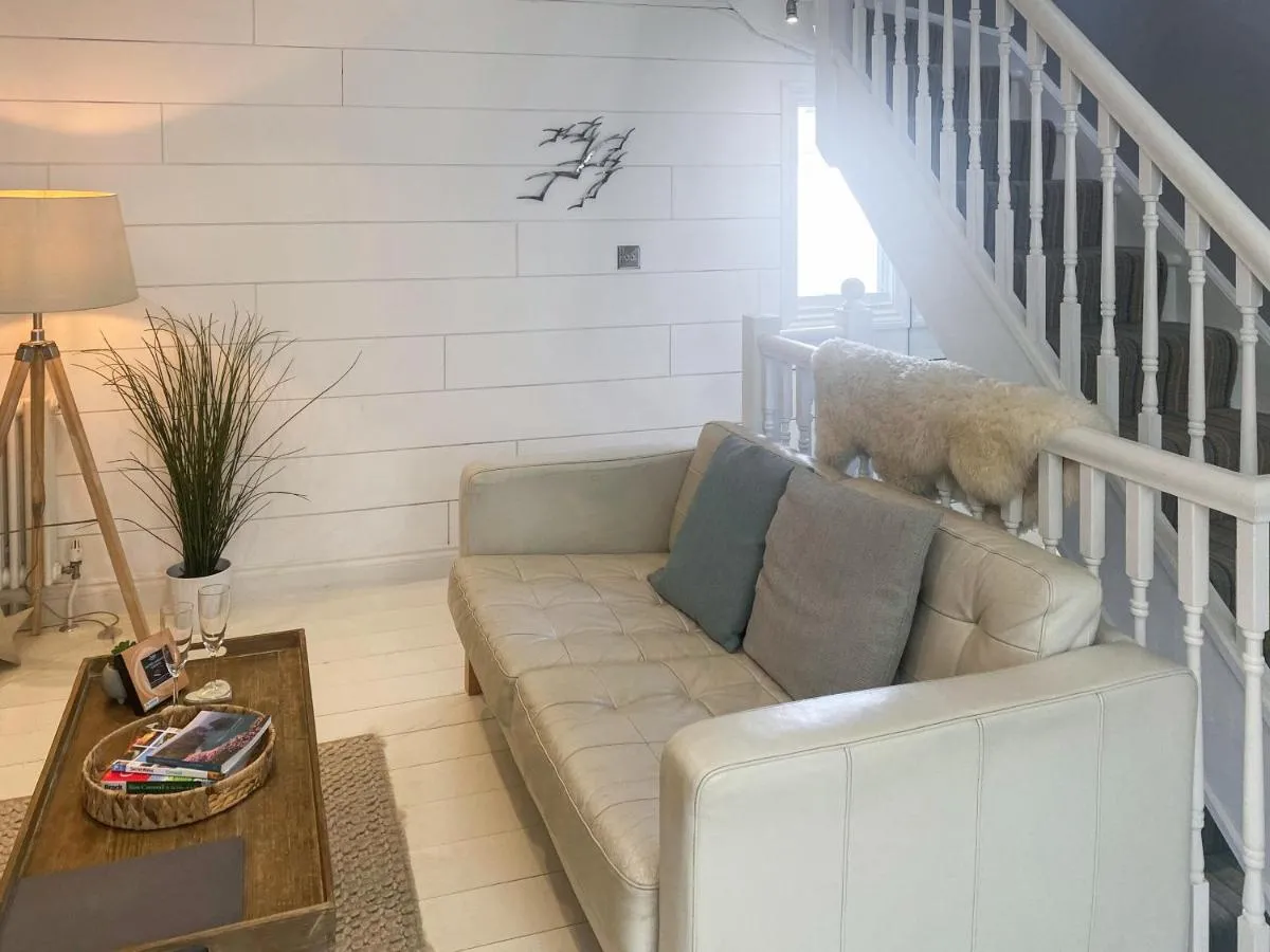 Image 3 of Gylly Cottage