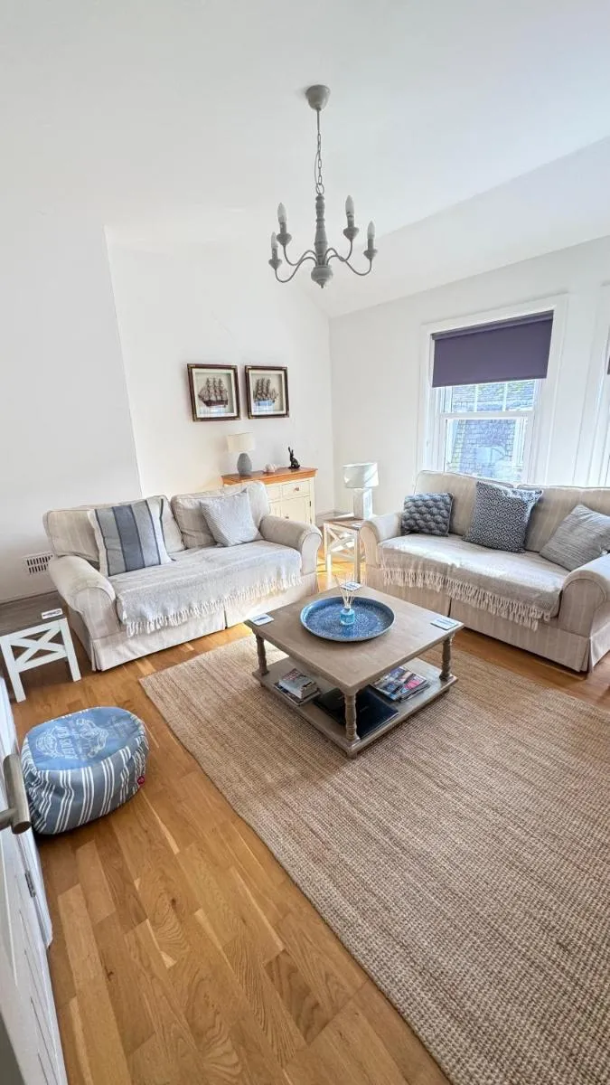 Image 3 of Harbour Retreat Padstow – Entire Apartment in the beautiful old town of Padstow Harbour