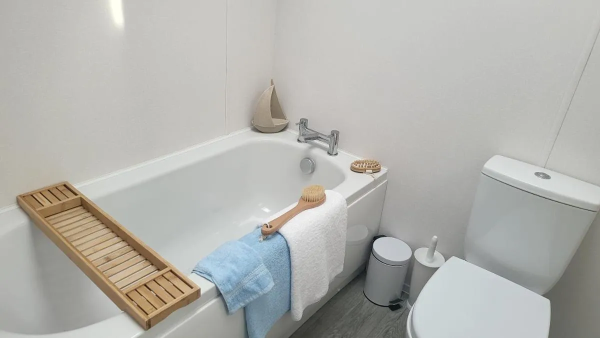 Image 2 of Honeycomb Lodge – Holiday Home 5 min from Padstow