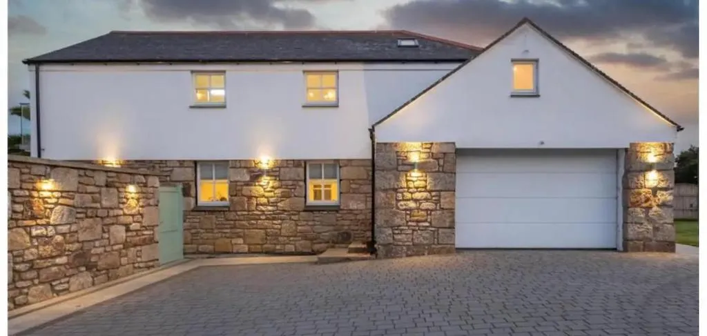 Image of Immaculate Studio Apartment just outside Penzance