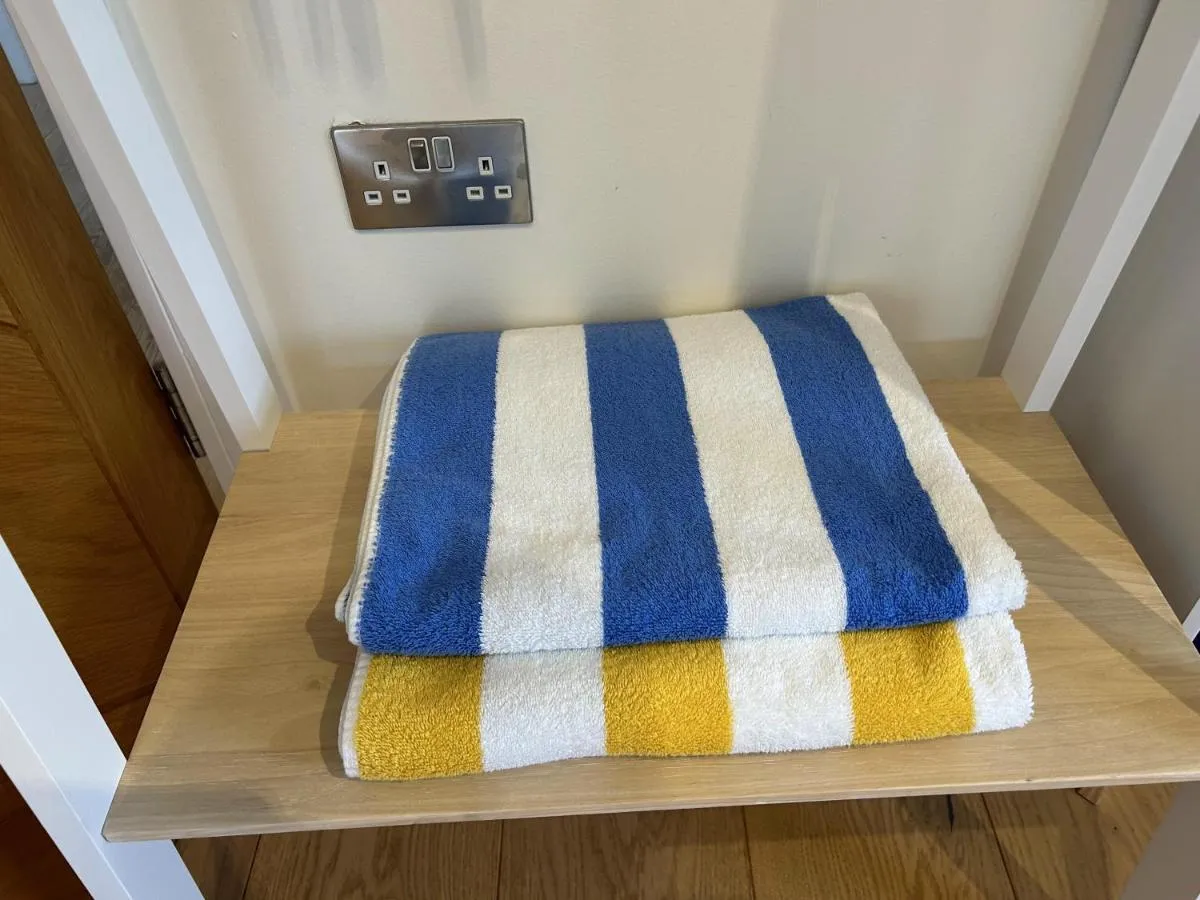 Image 2 of Immaculate Studio Apartment just outside Penzance