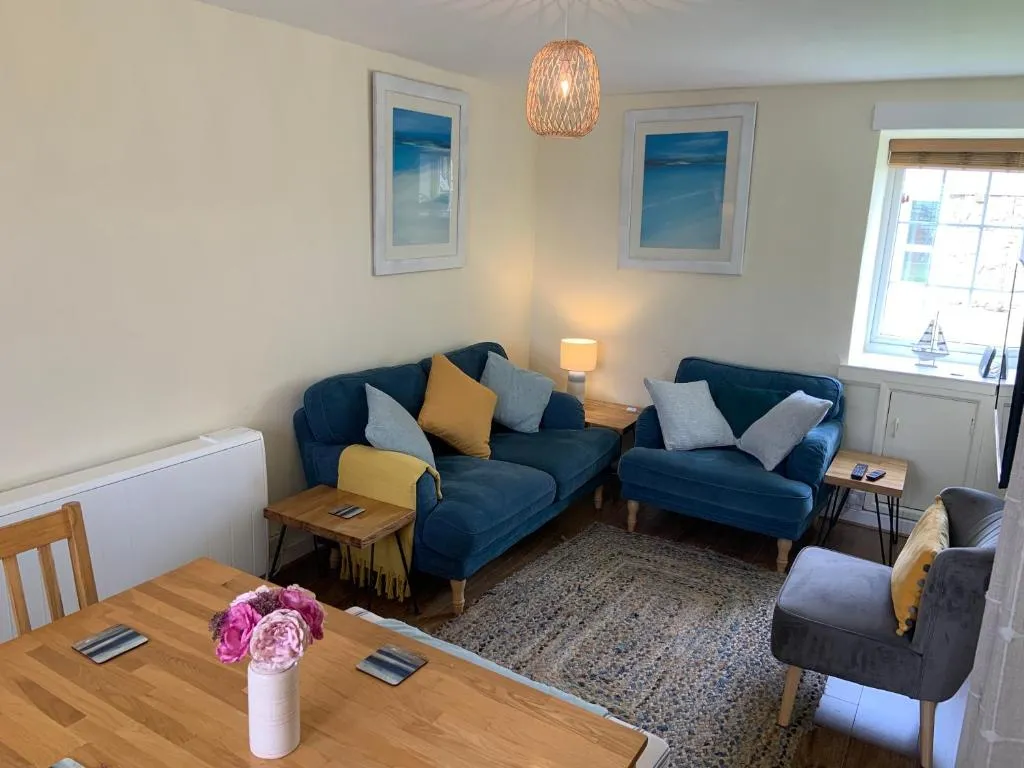 Image of Large 3 bedroom flat in Sennen