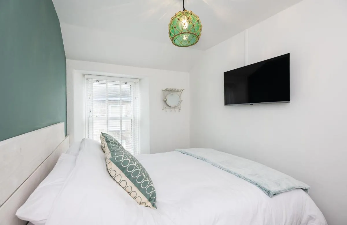 Image 6 of Lilsen Cottage by The Sea