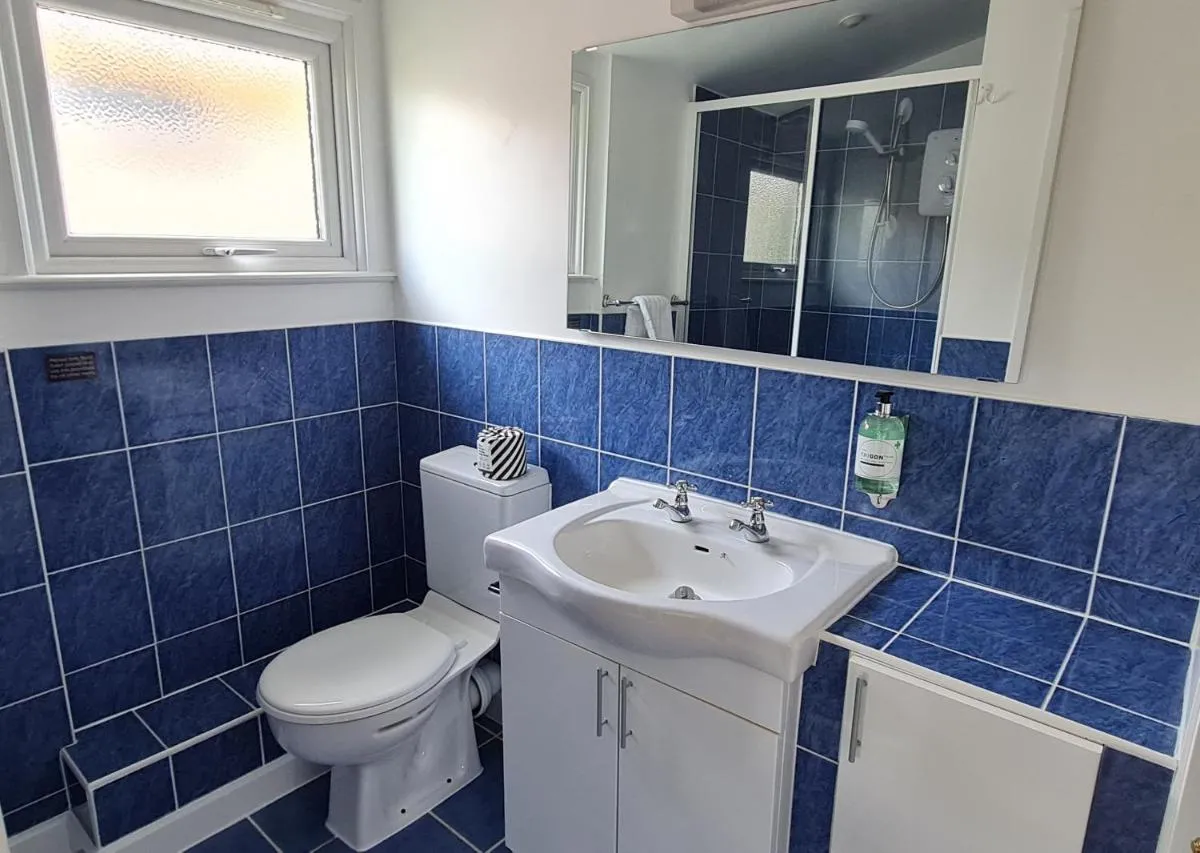 Image 2 of Little Oaks Chalet – St. Merryn, Padstow