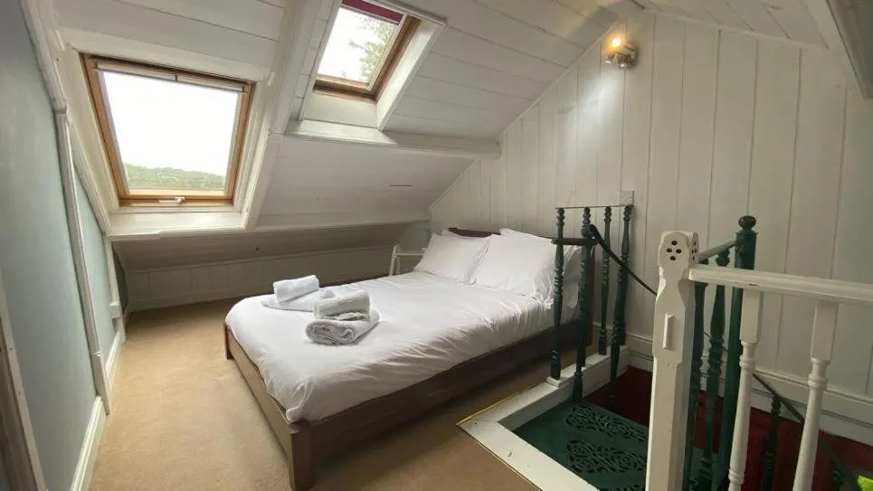 Image 1 of Lower Hill Cottage w/Swedish Hot Tub