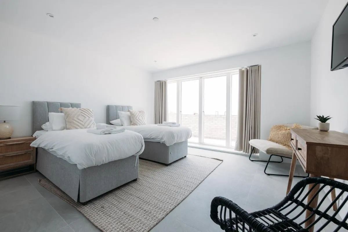 Image 6 of Luxury Family Apartment with sea views