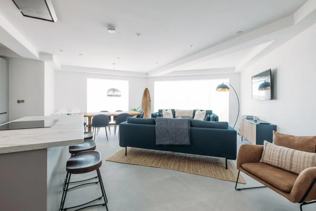 Image 4 of Luxury Family Apartment with sea views