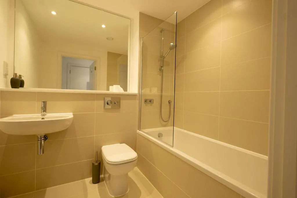 Image 2 of Luxury beach apartment