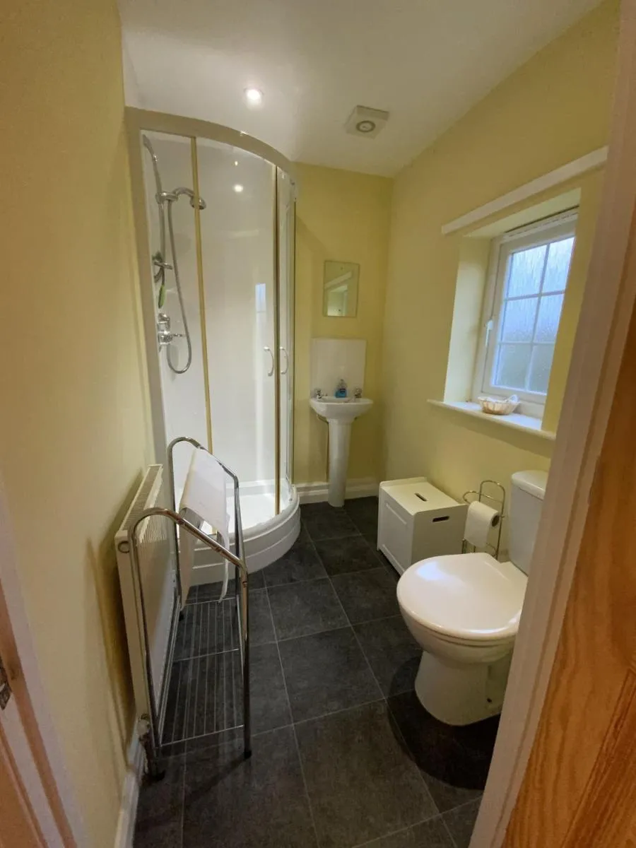 Image 3 of Magnolia Cottage