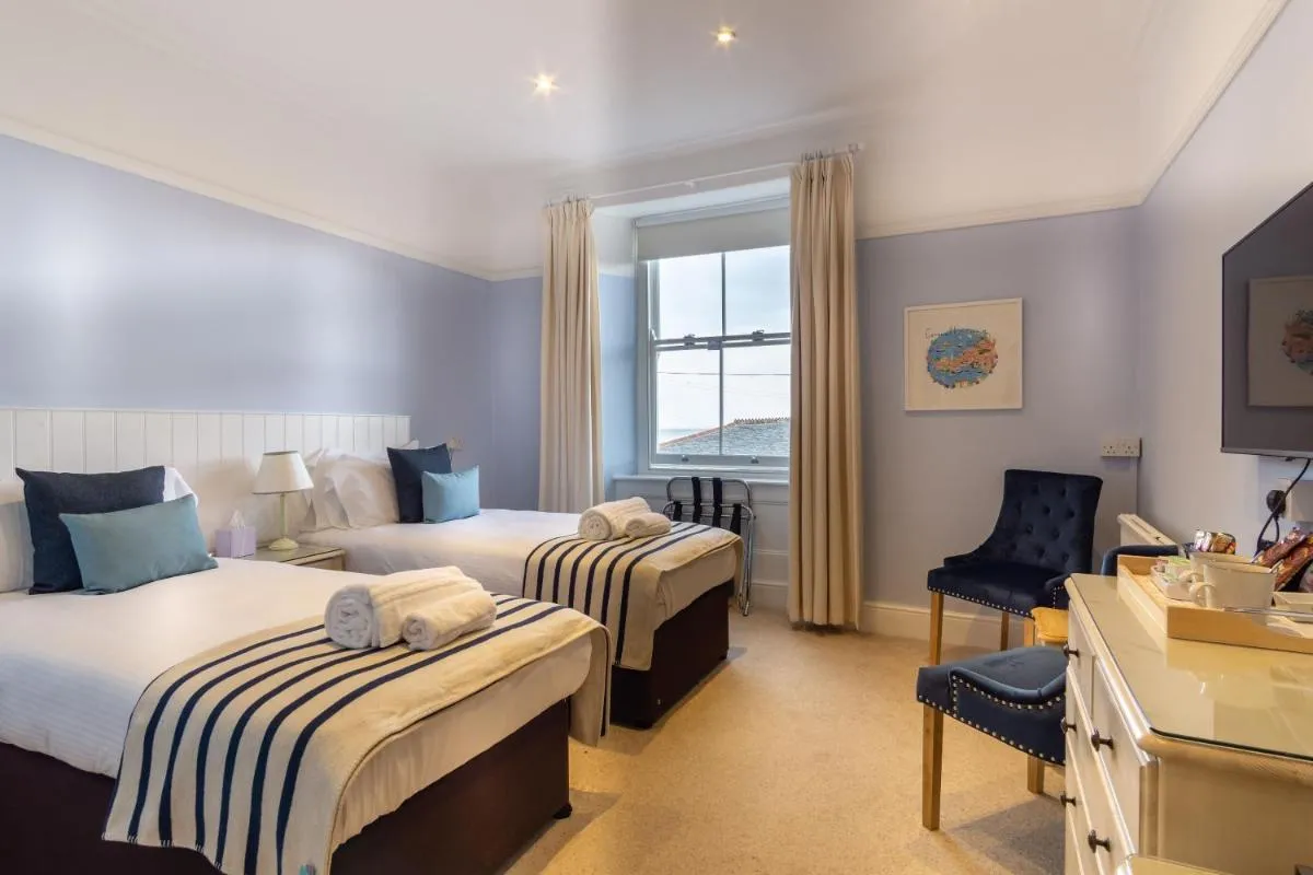 Image 1 of Marazion Hotel