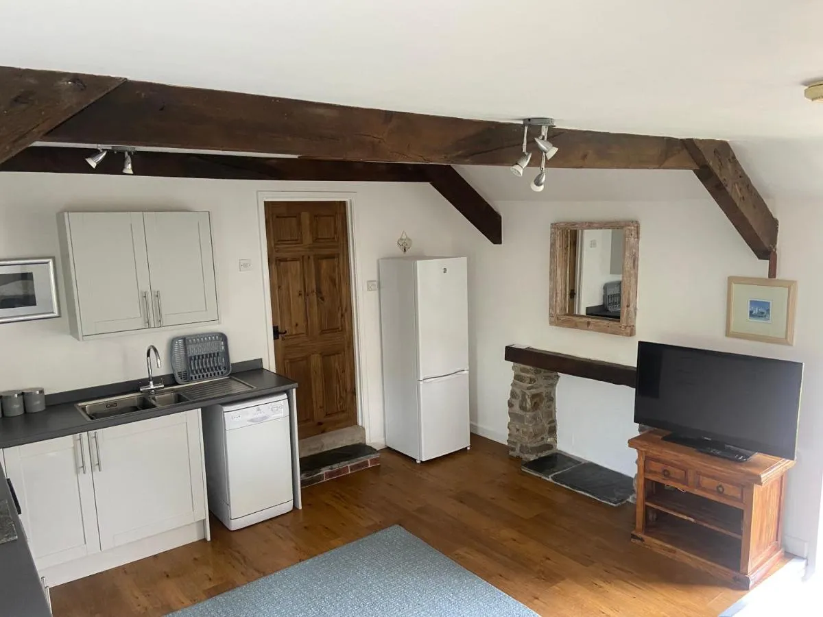 Image 5 of Millers Cottage
