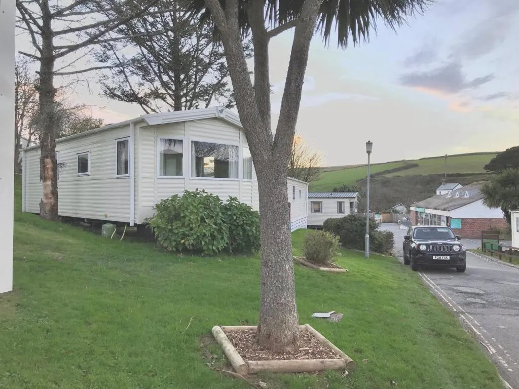 Image of NB12 Entire Caravan – Newquay