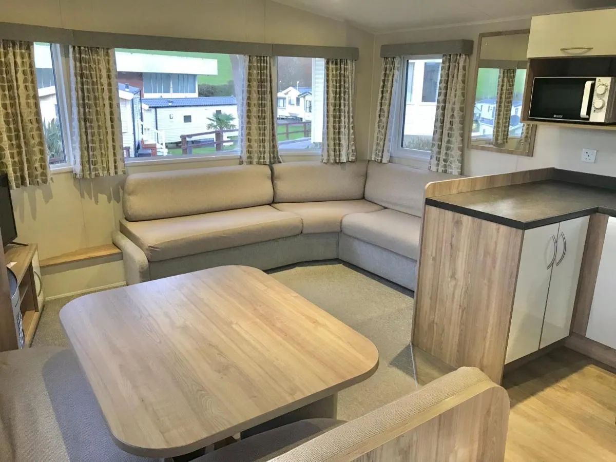 Image 2 of NB12 Entire Caravan – Newquay