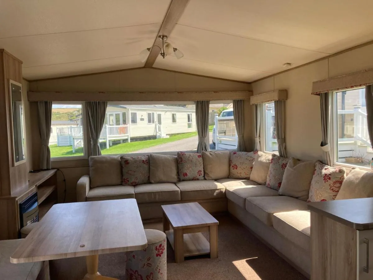 Image 4 of NB166 – Porth Bay Hideaway