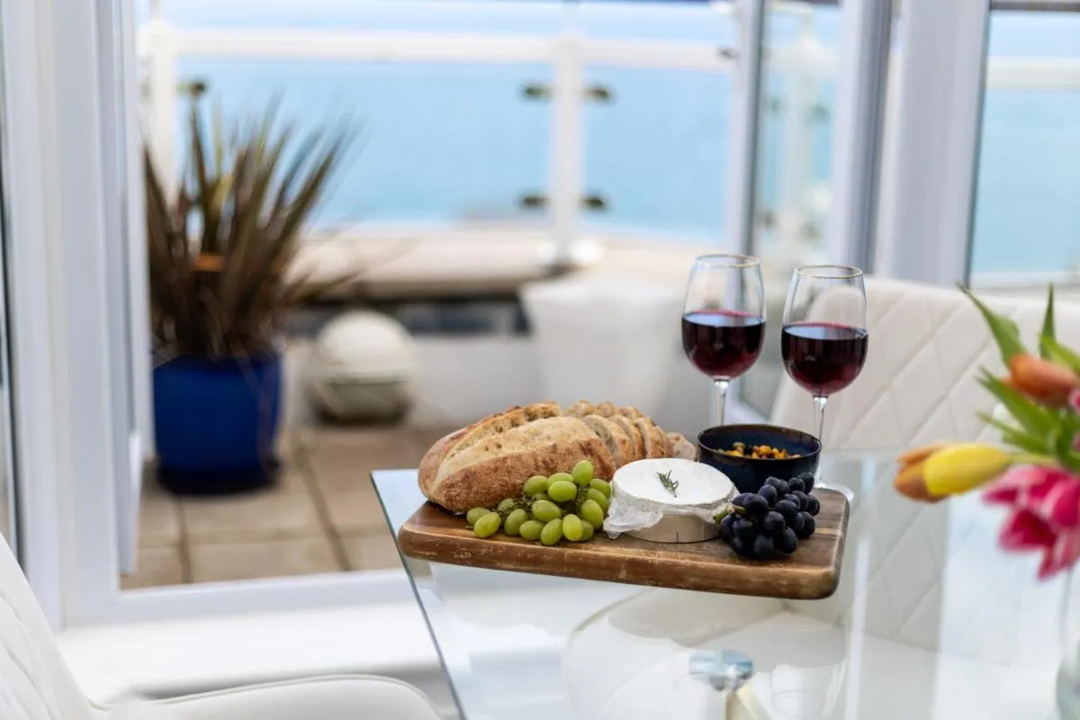 Image 2 of NEW! Stunning 2 Bed Beach Front Penthouse Apartment – Topaz, Compass Point