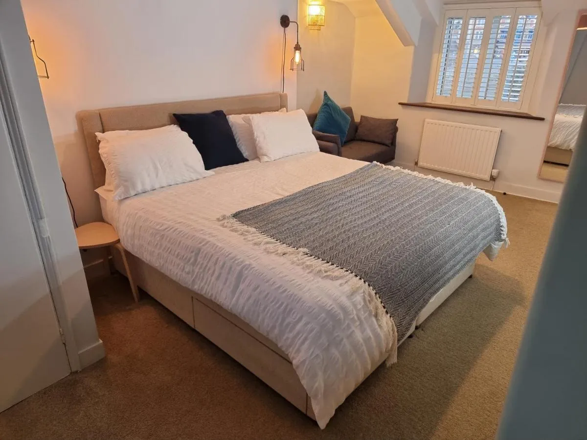 Image 6 of Neet Retreat – sleeps 7 next to beach