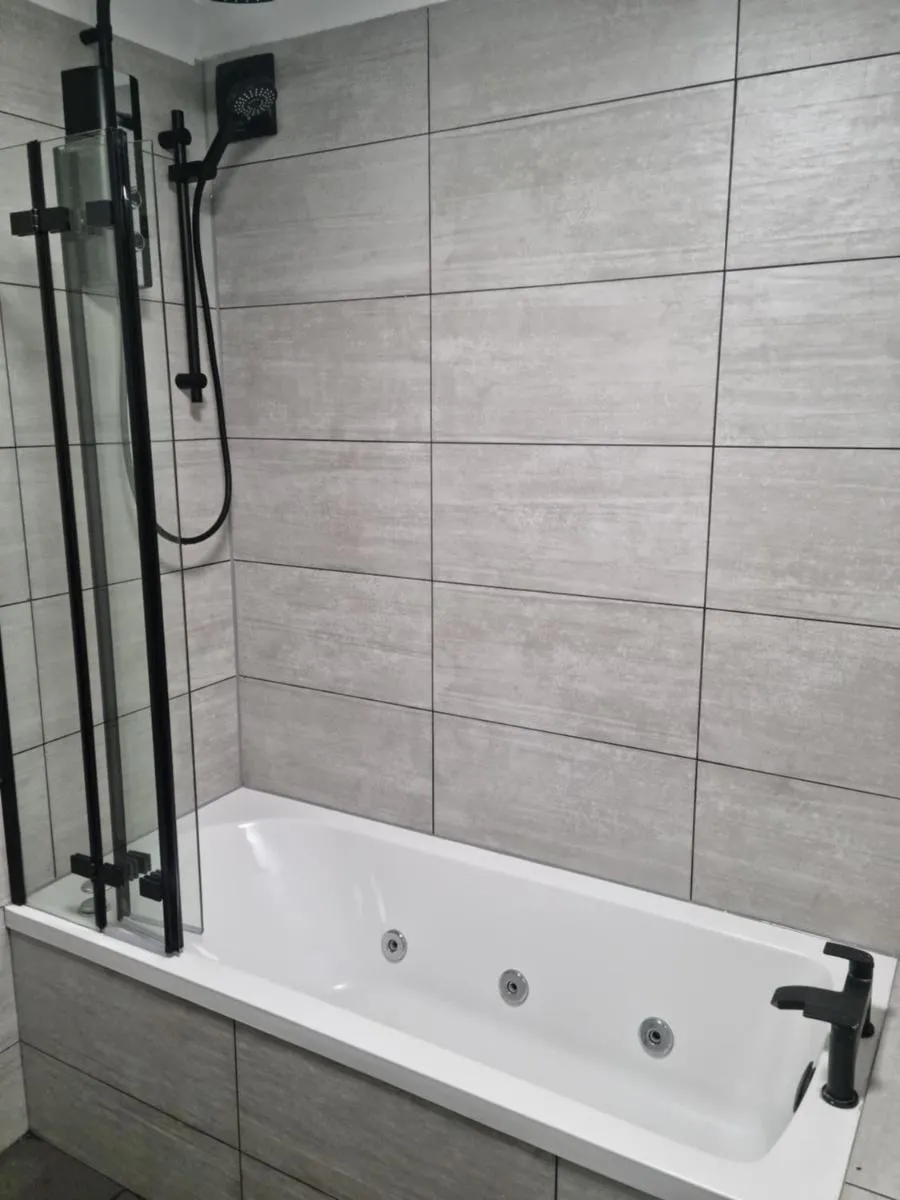 Image 2 of Newly refurbished Falmouth town centre apartment