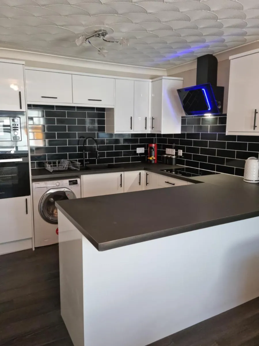 Image 3 of Newly refurbished Falmouth town centre apartment