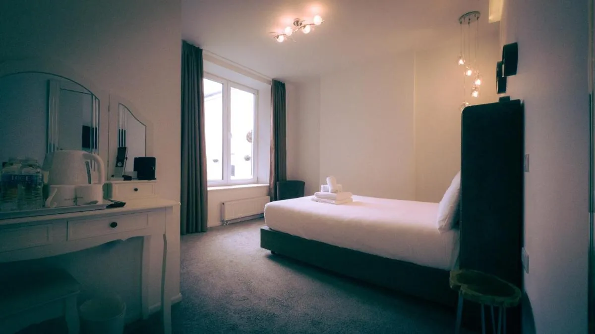 Image 5 of OYO Newquay Beach Hotel