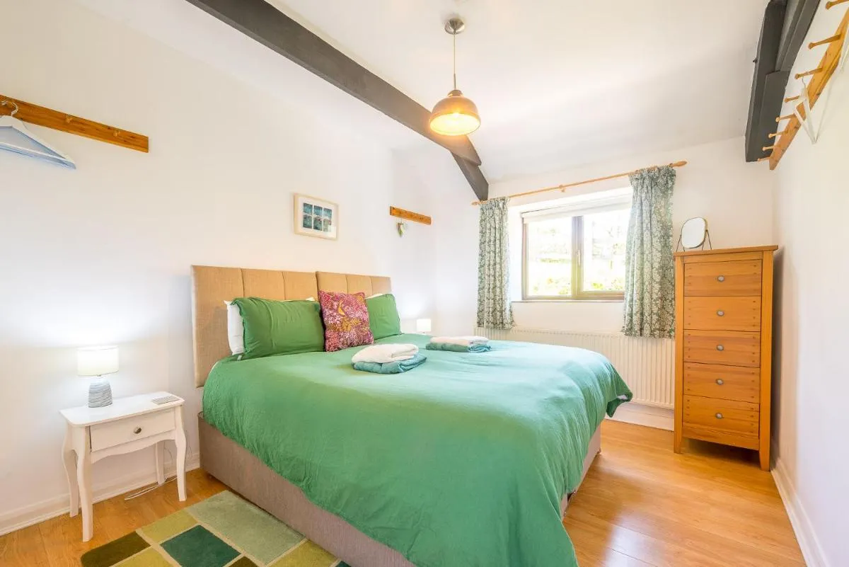 Image 1 of Polrunny Farm Elderberry Cottage with sea view