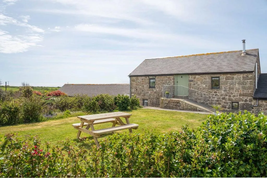Image 1 of Porthcurno Barns, The Cart Lodge – Cosy cottage, walk to Porthcurno beach, Pedn Vouder & Minack Theatre