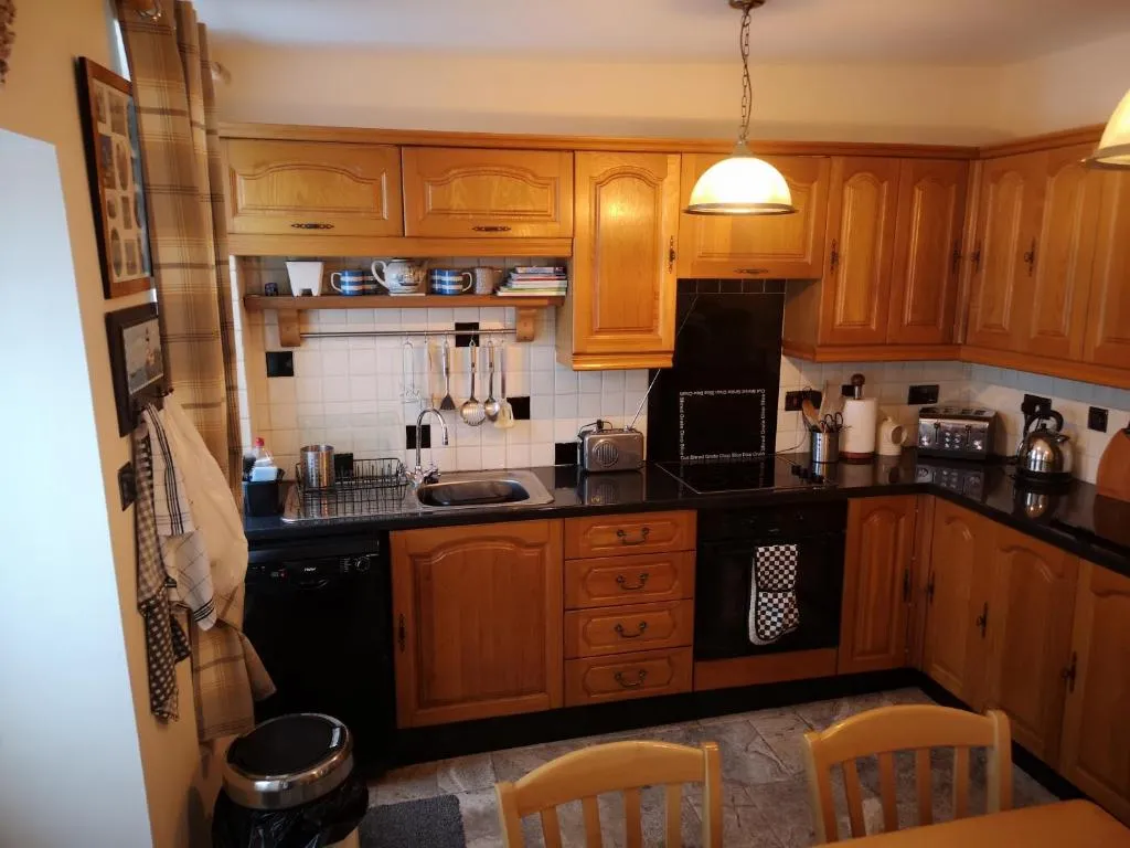 Image of QUILLET COTTAGE, 2 GLENTOWAN ROAD