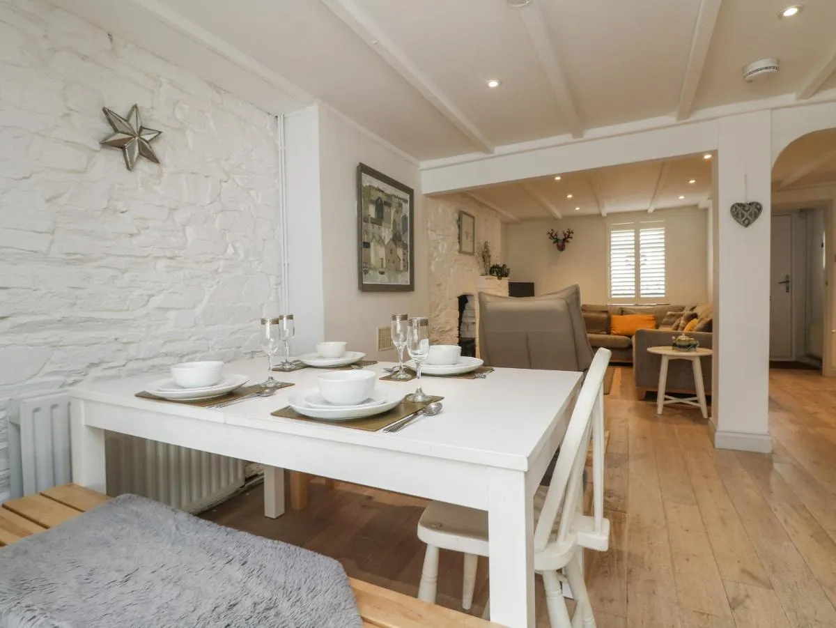 Image 3 of Riversdale Cottage