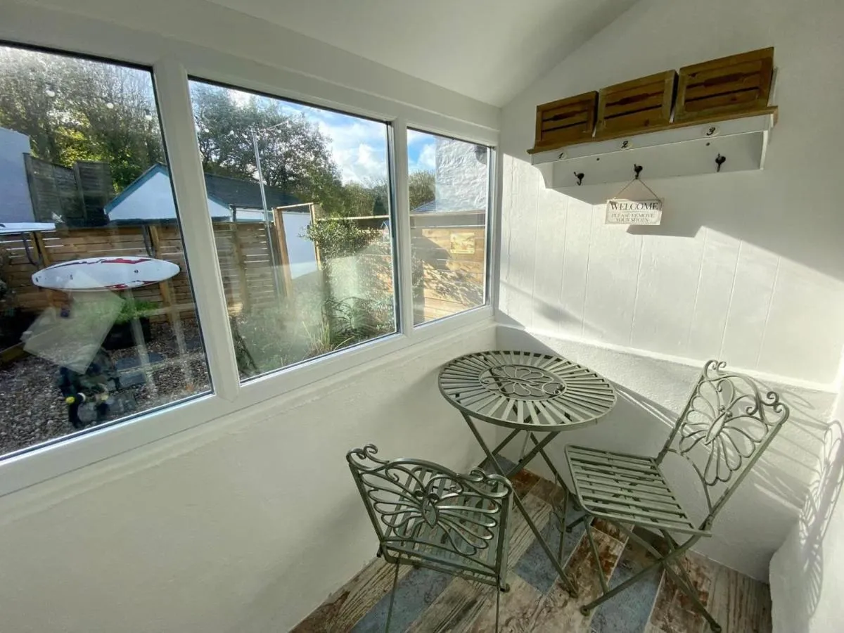 Image 3 of Robin Cottage One Bedroom Cottage near Perranporth beach with Parking & Wifi – Robin Cottage