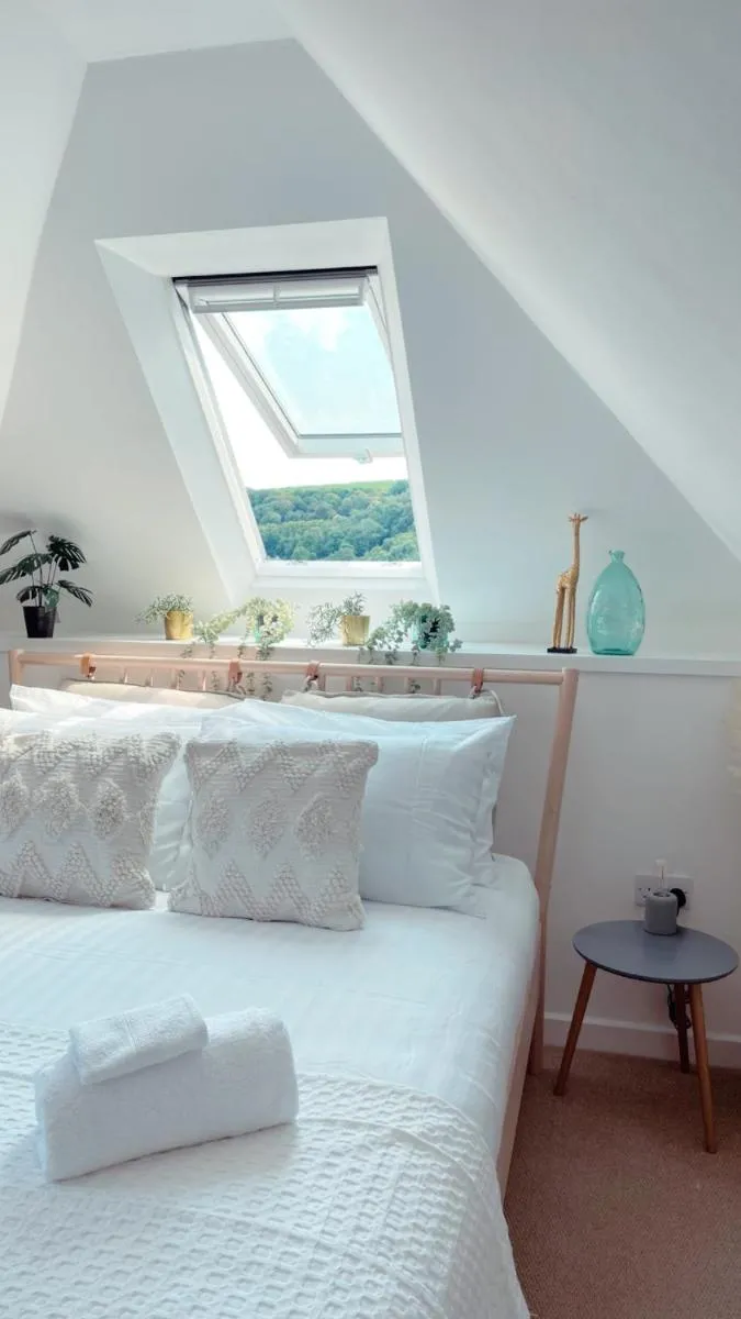 Image 6 of Seapink, Kingsand; luxury Cornish cottage with seaviews, bbq & paddleboards