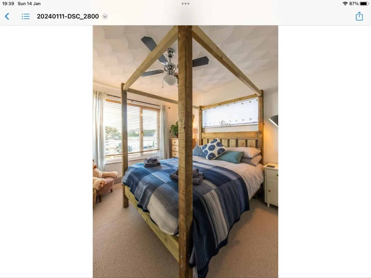 Image 5 of Seaside escape overlooking beautiful looe bay