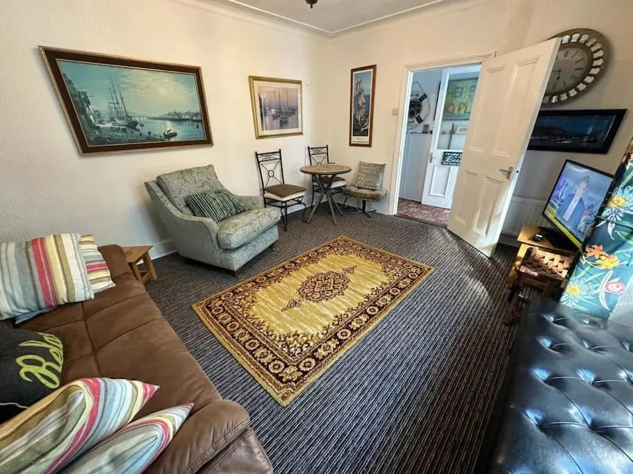 Image 6 of Seaway Beach House Looe Beach