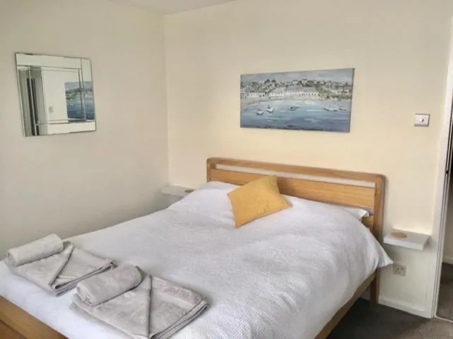 Image 1 of Seymour Apartment – Looe