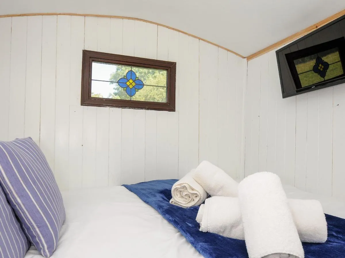 Image 6 of Shepherds Hut