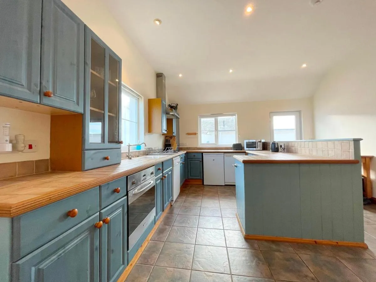 Image 3 of Spacious Home Sleeps 6 Short Walk to Port Isaac Village & Stunning Views