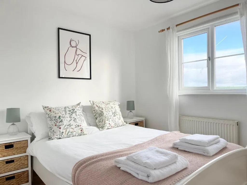 Image of Spacious Home Sleeps 6 Short Walk to Port Isaac Village & Stunning Views