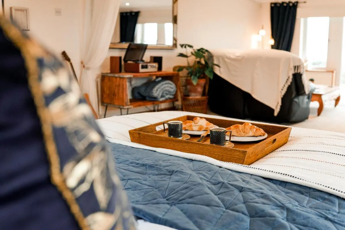 Image 4 of Spacious Sea-View Apt. Overlooking St Ives Bay