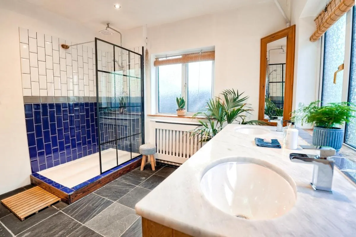 Image 5 of Spacious Sea-View Apt. Overlooking St Ives Bay