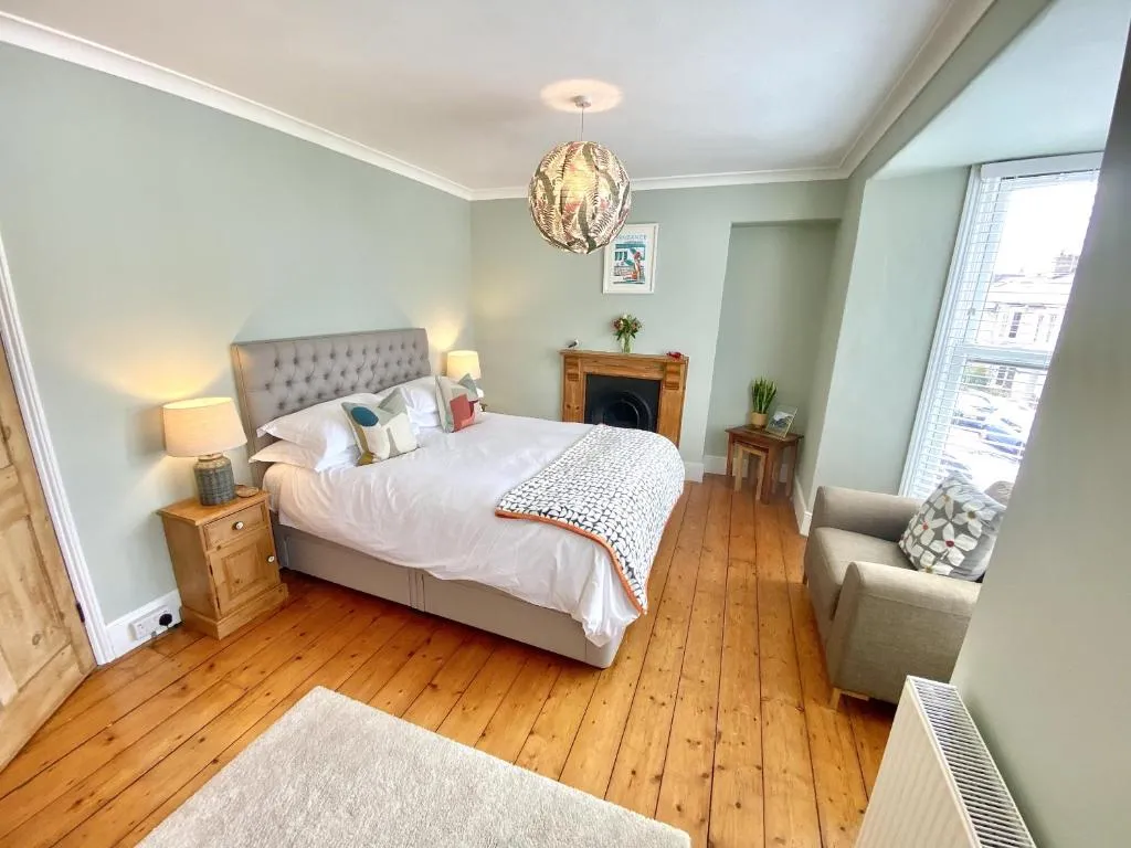 Image of Spacious, seaside, Victorian home “Bay View Terrace”, Penzance