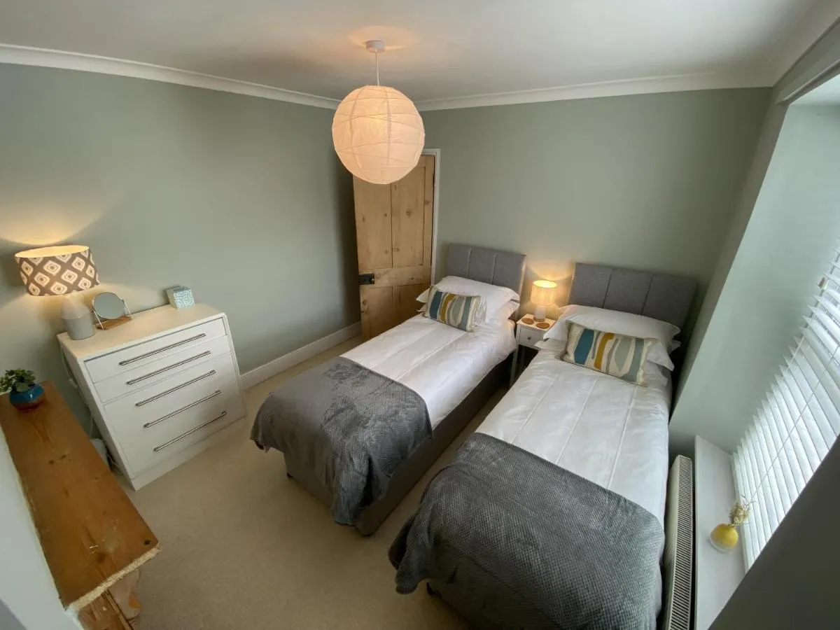 Image 6 of Spacious, seaside, Victorian home “Bay View Terrace”, Penzance
