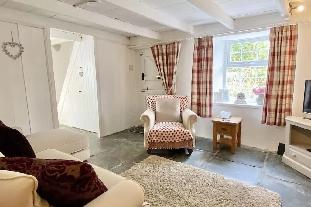 Image 1 of Stable Cottage