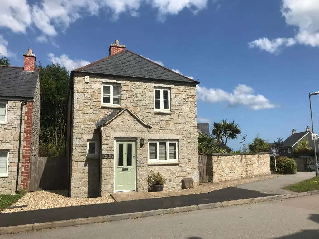 Image of Starfish Cottage- private beach access- dog friendly