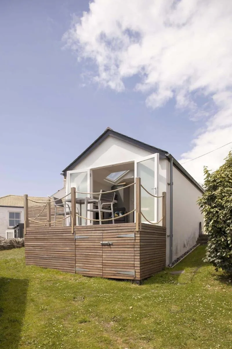 Image 4 of Stylish Boatshed with Sea Views Private Parking