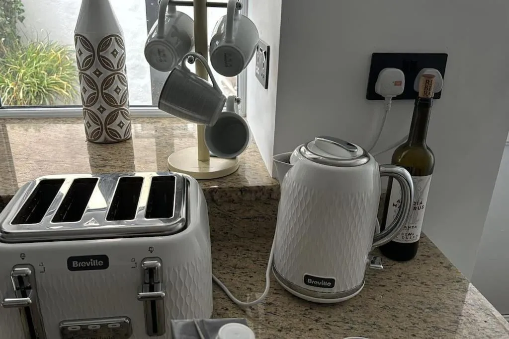 Image 1 of Stylish & central apartment close to the beach