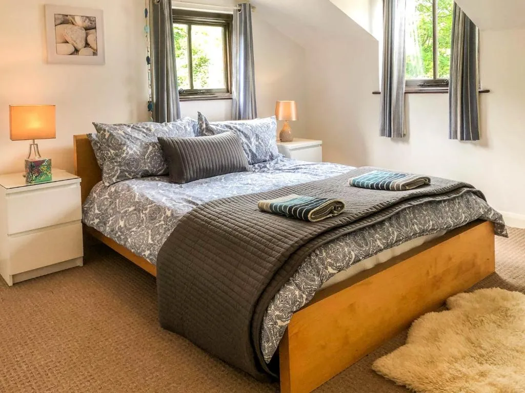 Image of THE OLD RECTORY ROSE COTTAGE in Jacobstow 10 mins to Widemouth bay and Crackington Haven,Nearby Bude,Tintagel,Port Issac,Clovelly,PARKING FOR LARGE AND MULTIPLE VEHICLES