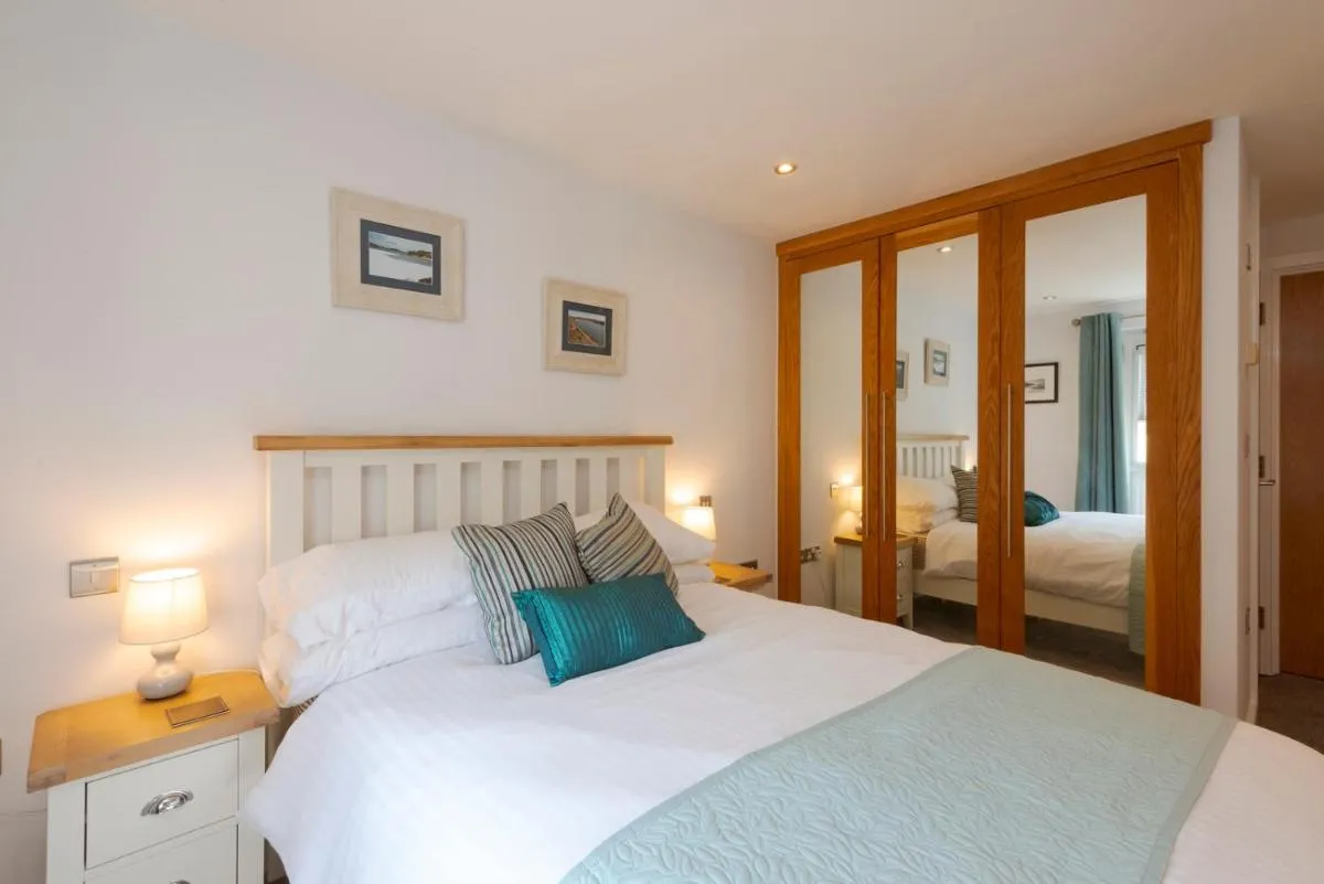 Image 6 of The Beach House & Porth Sands Apartments