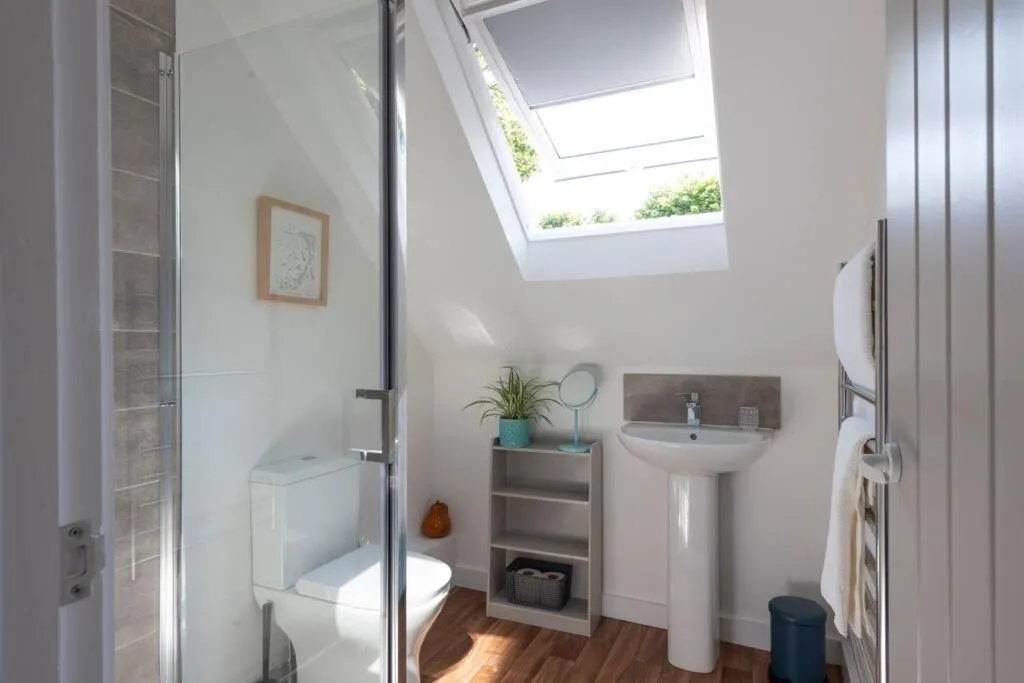Image 6 of The Studio, Rosebud. 5 minutes walk to beach.