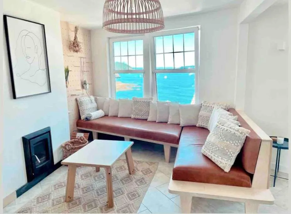 Image 2 of The View, Kingsand, luxurious seafront penthouse apartment with sun trap balcony and incredible sea views