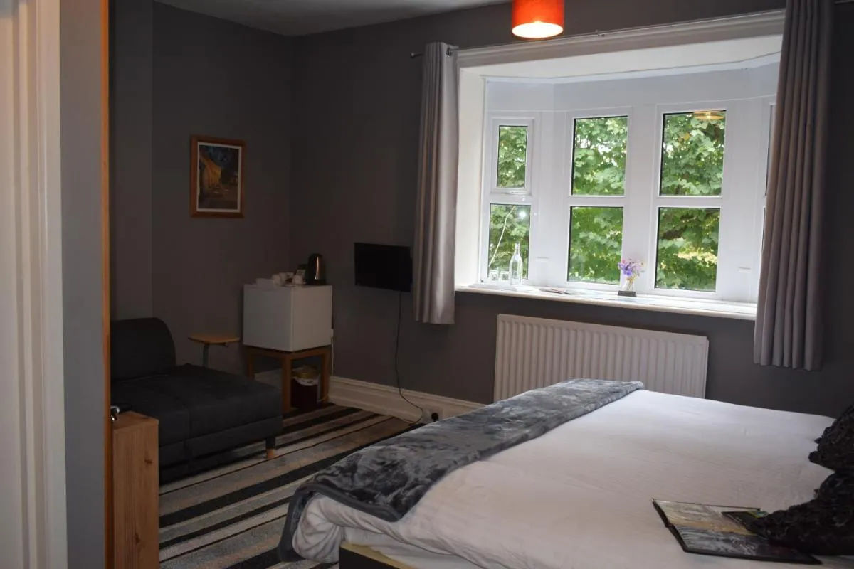 Image 1 of Torwood House