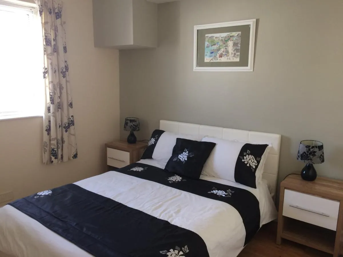 Image 1 of Towan Beach Holiday Flat
