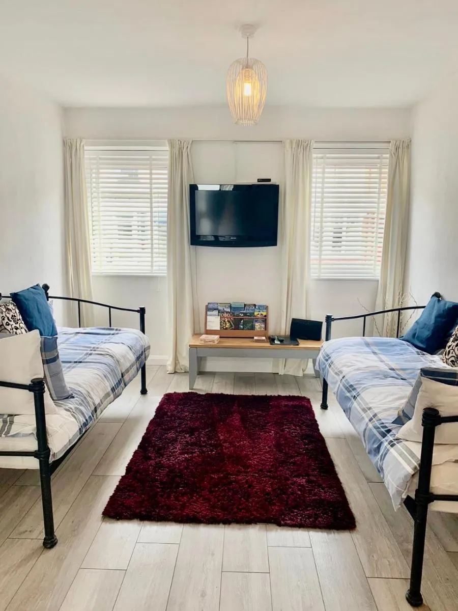 Image 3 of Towan Beach Holiday Flat